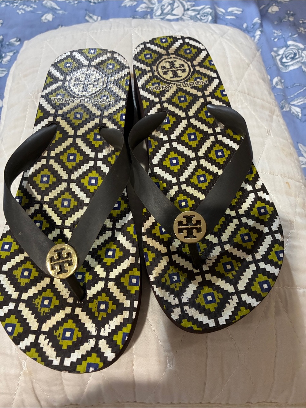Tory Burch Black Strap Flip Flops with Geometric Olive & White Print